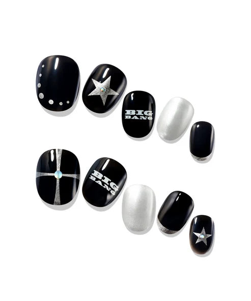 [NEW] BIGBANG WORLD TOUR OFFICIAL Merch - NAIL STRIPS (Strip 26EA, Mini File 1EA, Wood Stick 1EA, Prep Pad 1EA)